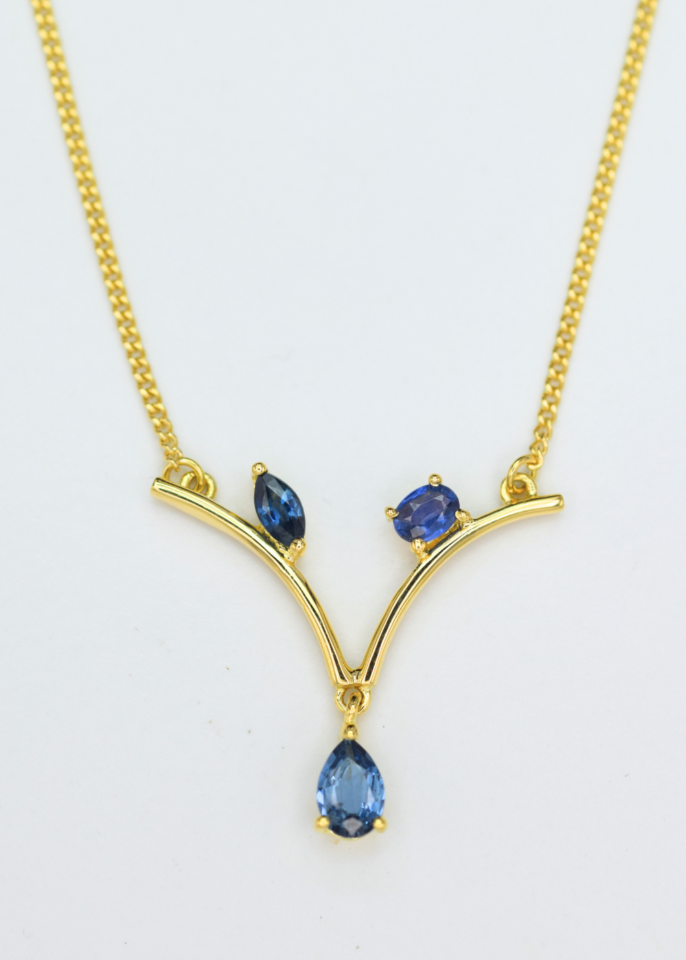 Blue_Sapphire_Wishbone_Pendant