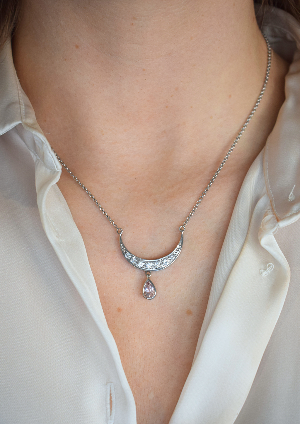 Morganite_and_diamond_Crescent_Necklace