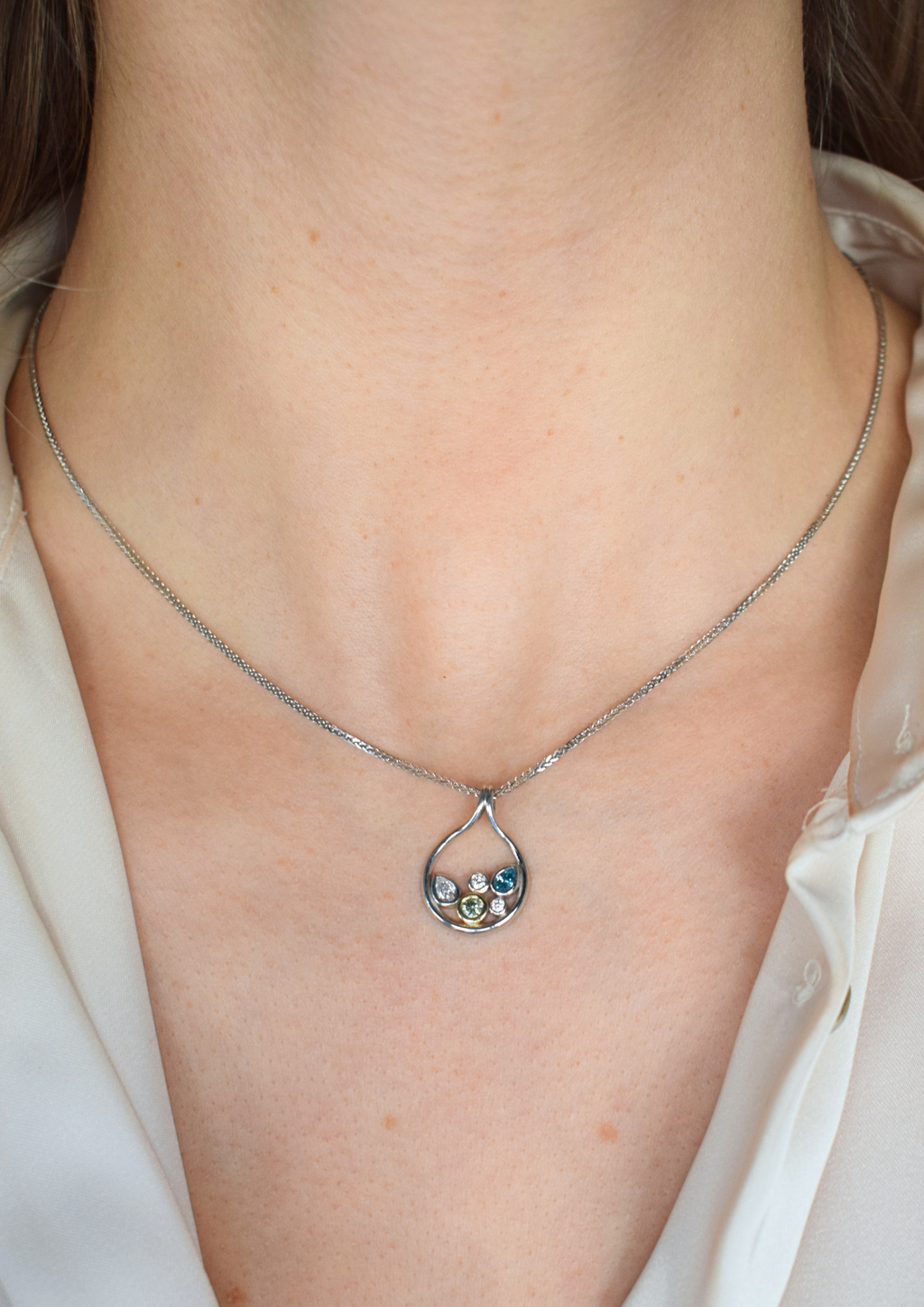 Green_Blue_and_white_Diamond_bubble_Pendant