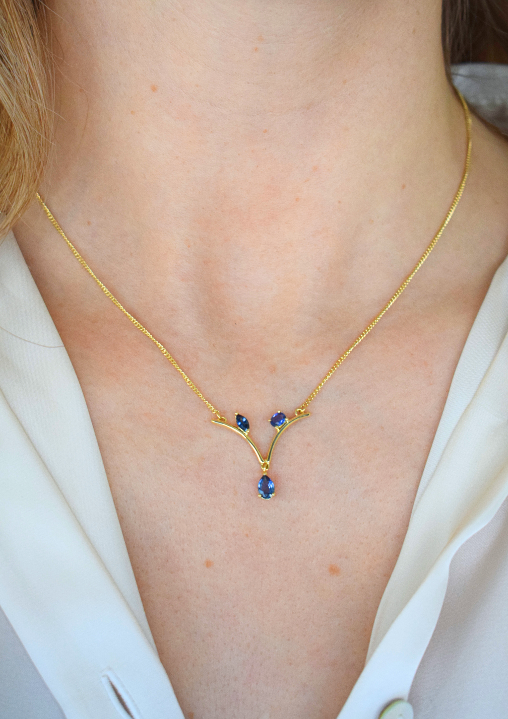 Sapphire_Wishbone_Necklace