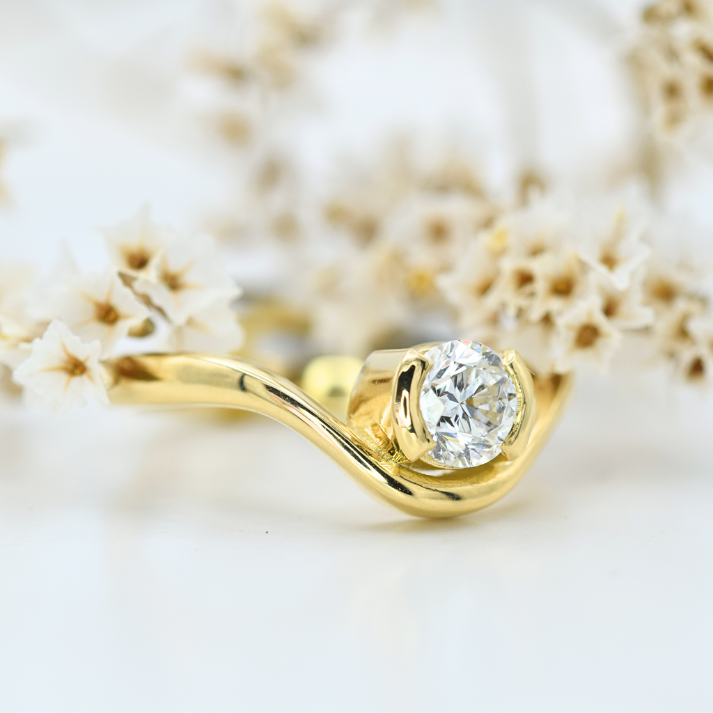 1ct diamond yellow gold swoop ring